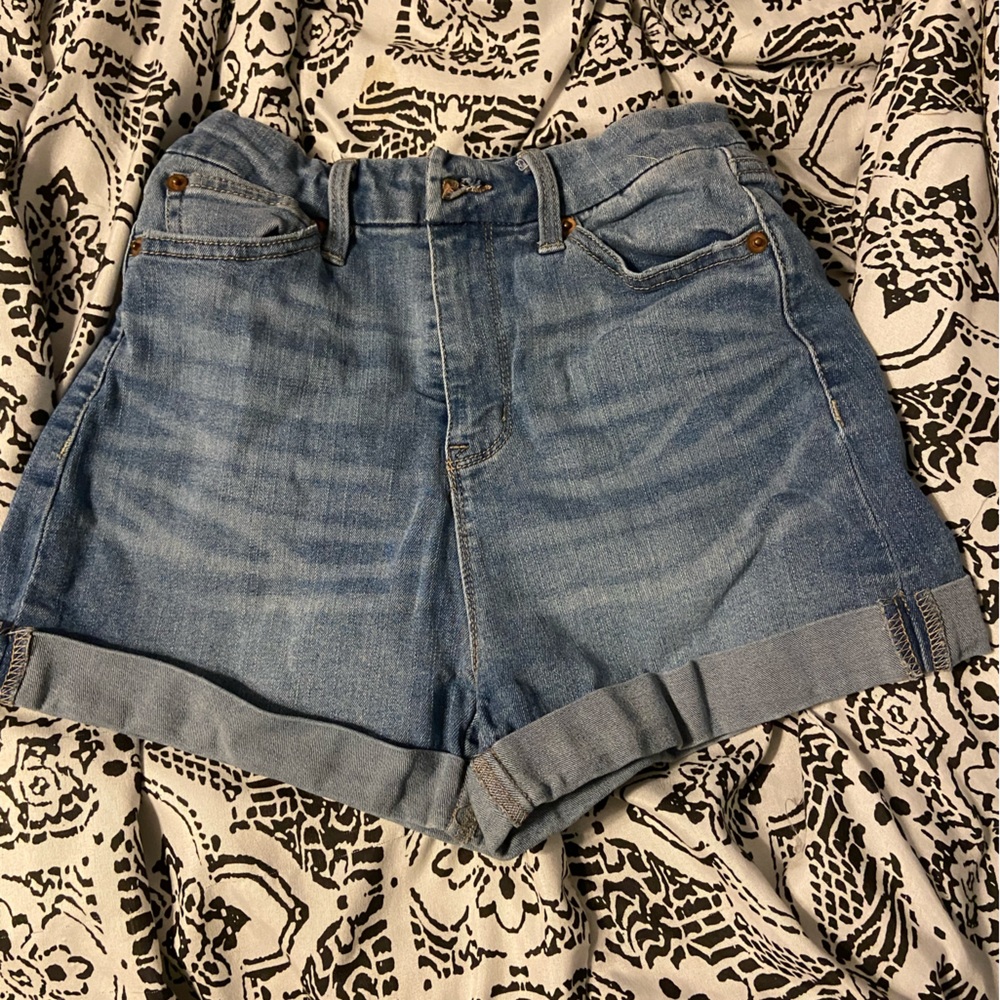 No boundaries shorts